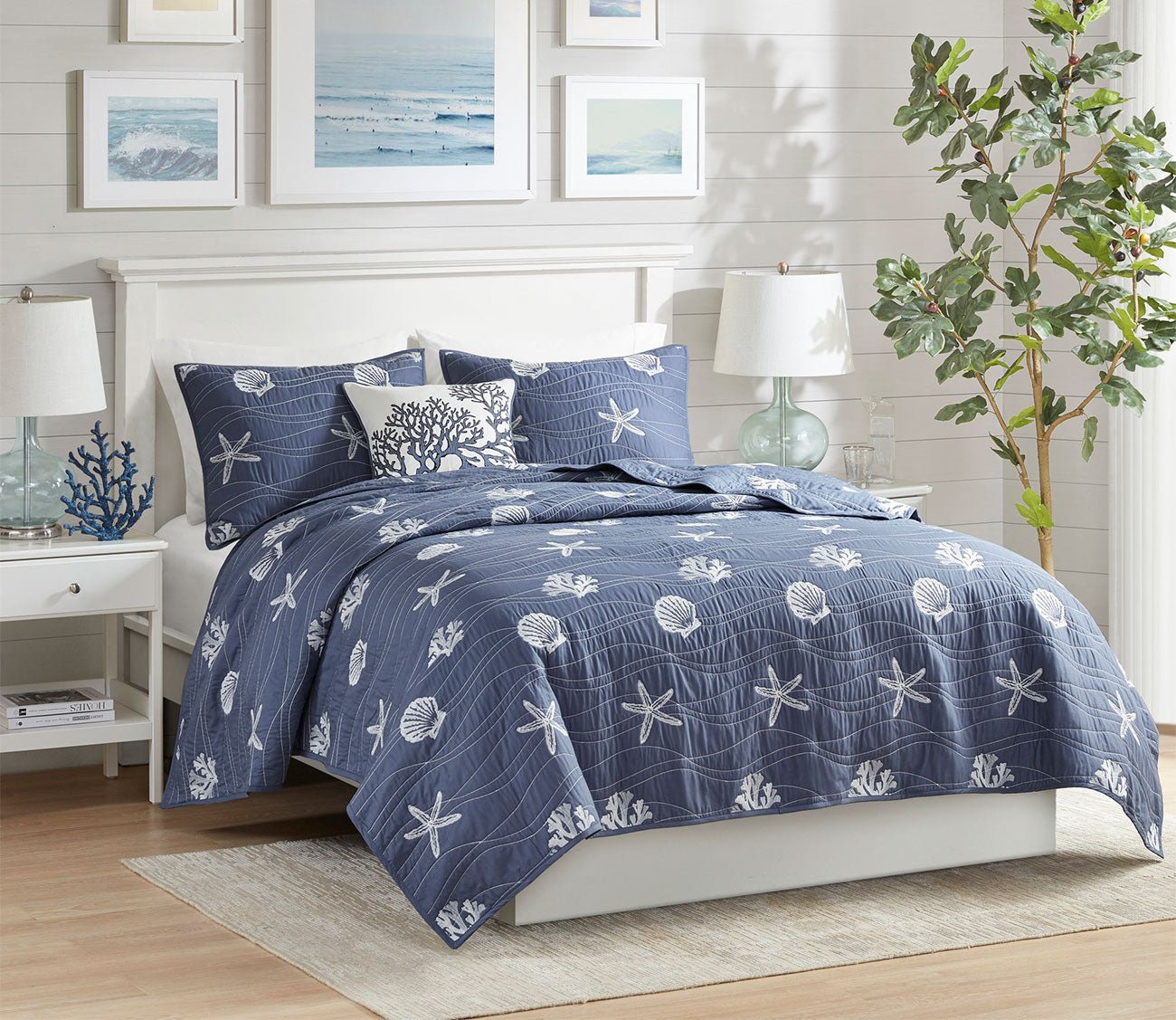 https://cdn.shopify.com/s/files/1/2420/9425/products/seaside-embroidered-cotton-4-piece-coverlet-set-by-harbor-house-711600.jpg?v=1680698183
