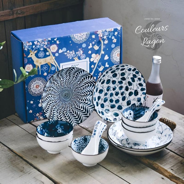 Couleurs Lagon - Service et Bols en Porcelaine Céramique Japonaise Bleu Floral Antique - service 16 pcs