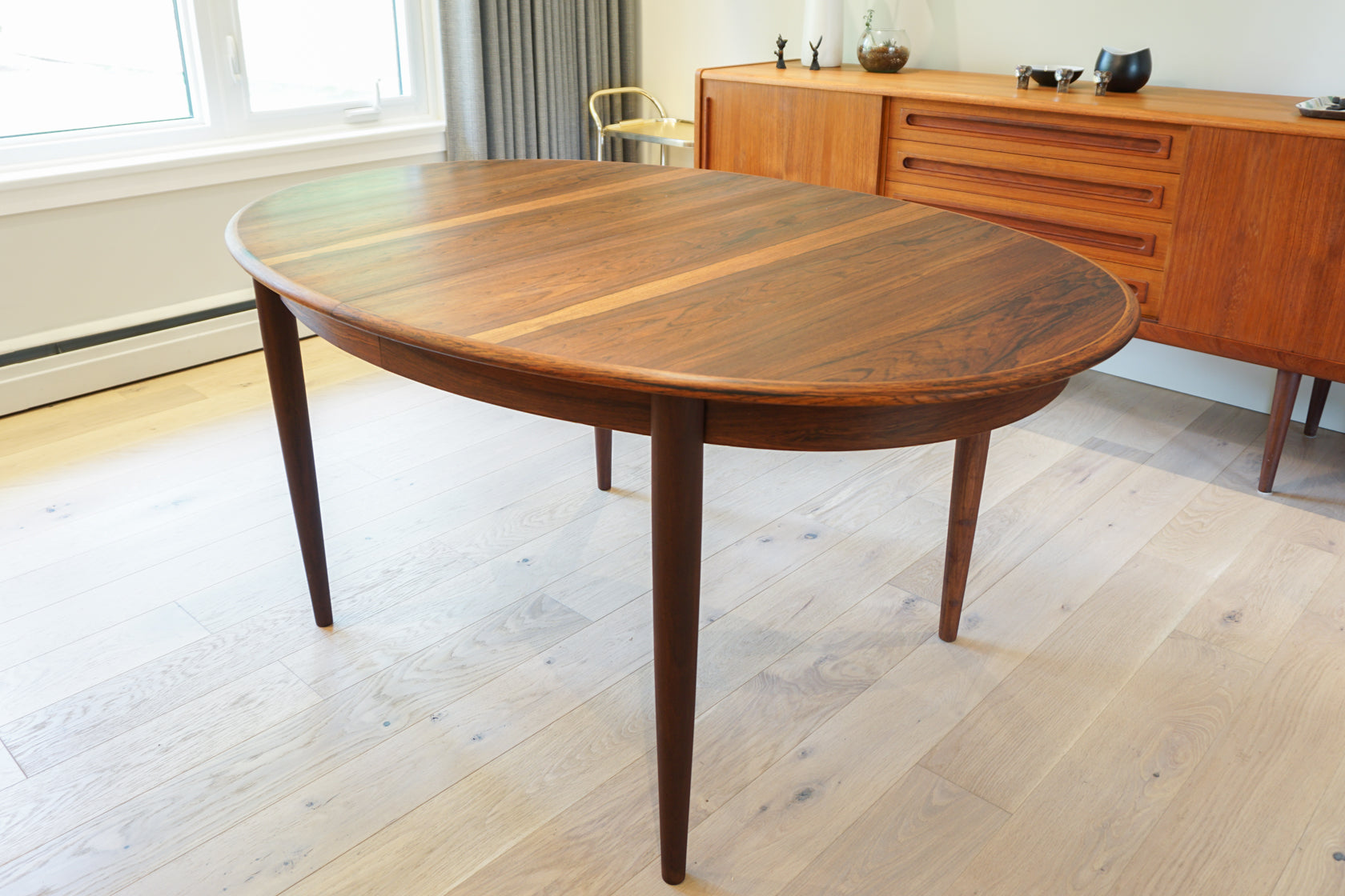 oval wood extendable kitchen table