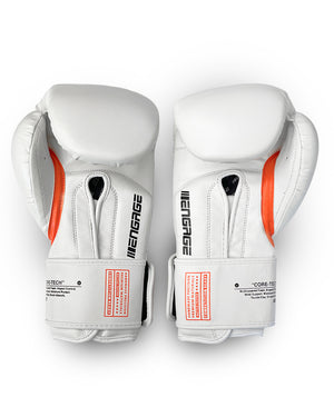 laced boxing gloves vs velcro