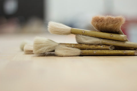 a paint by numbers tip and trick to keep brushes clean