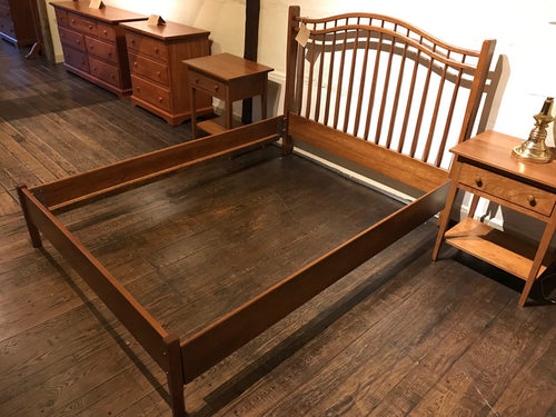 Queen Anne Bed With Low Footboard
