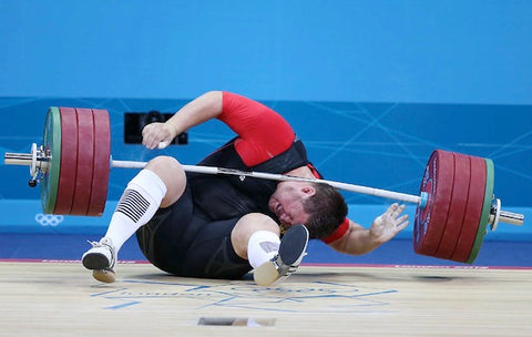olympic-lift-fail-16-things-crazy-crossfitters-do-post-wod-fever