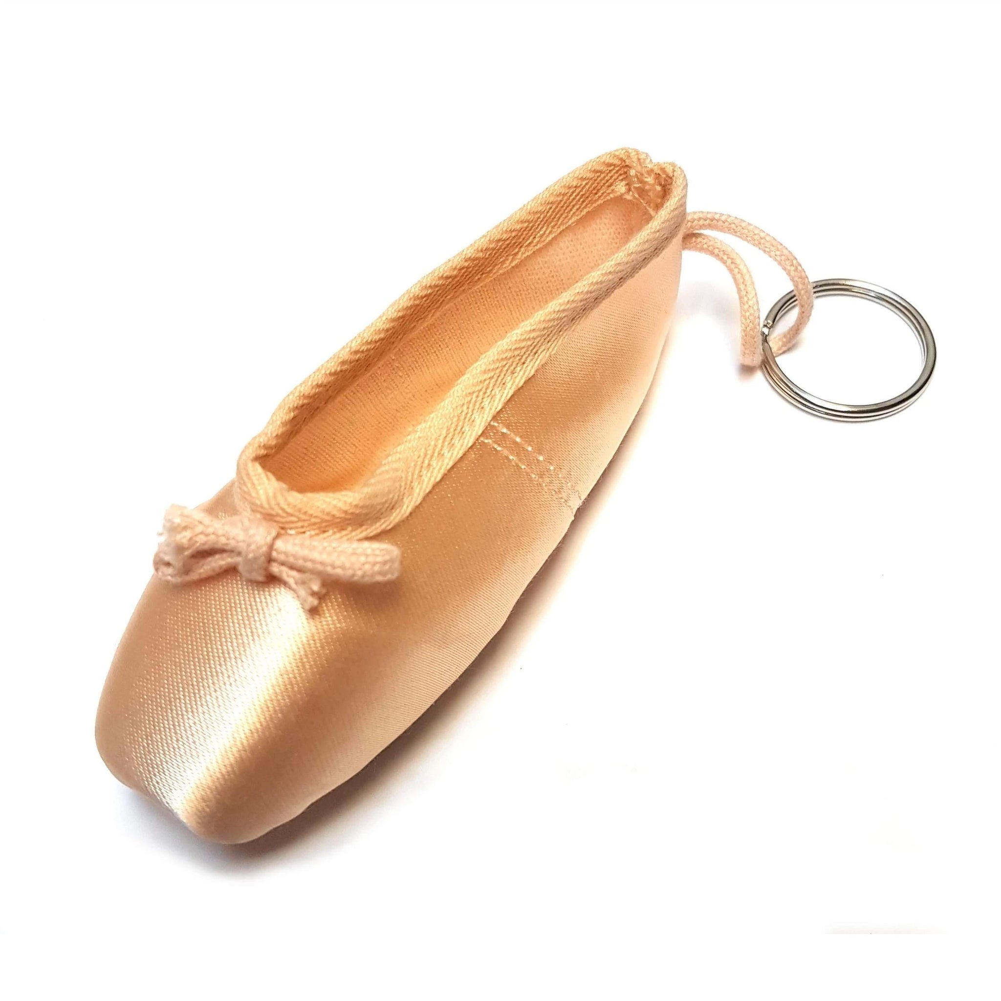 mini pointe shoes