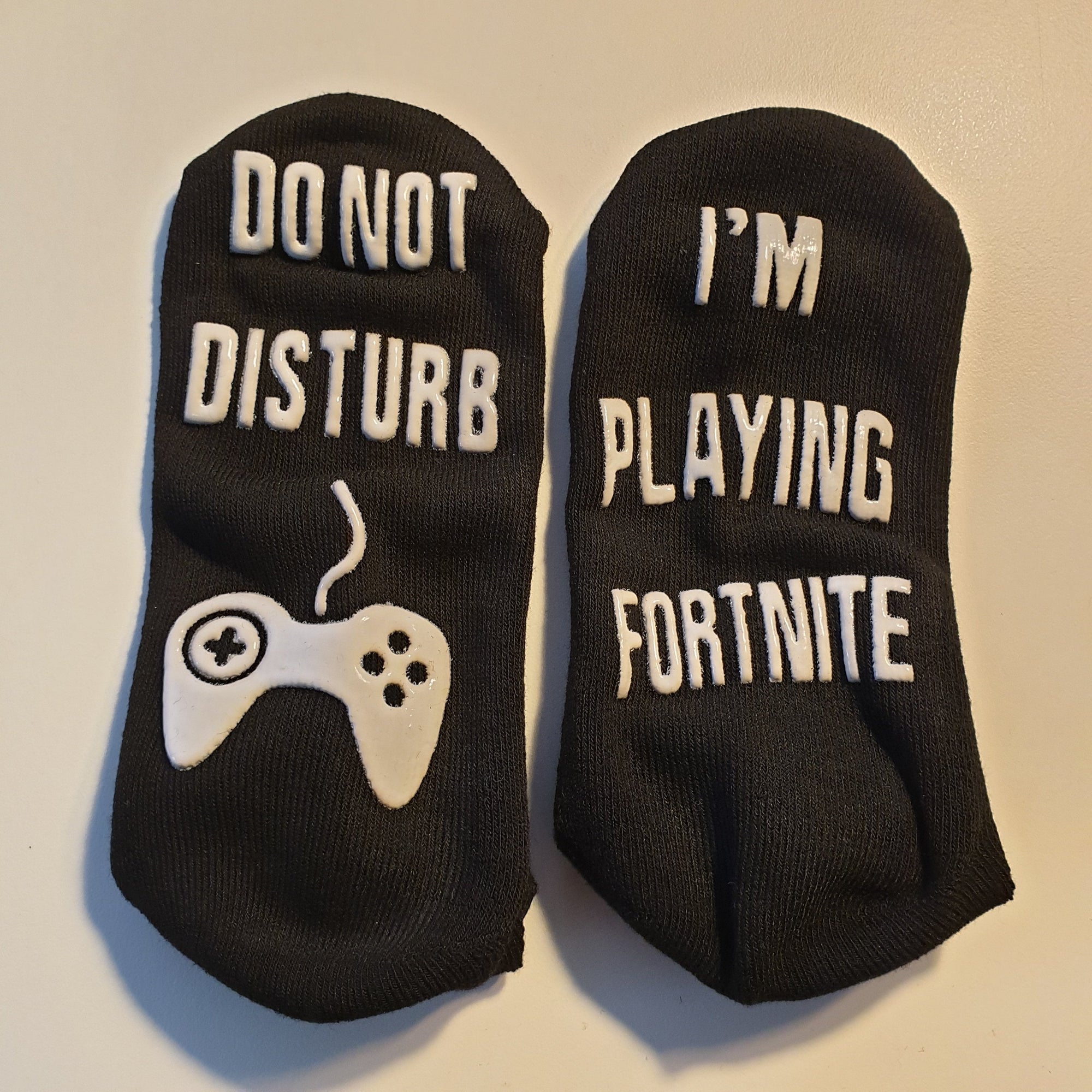 do not disturb i m playing fortnite ankle socks - im playing fortnite socks
