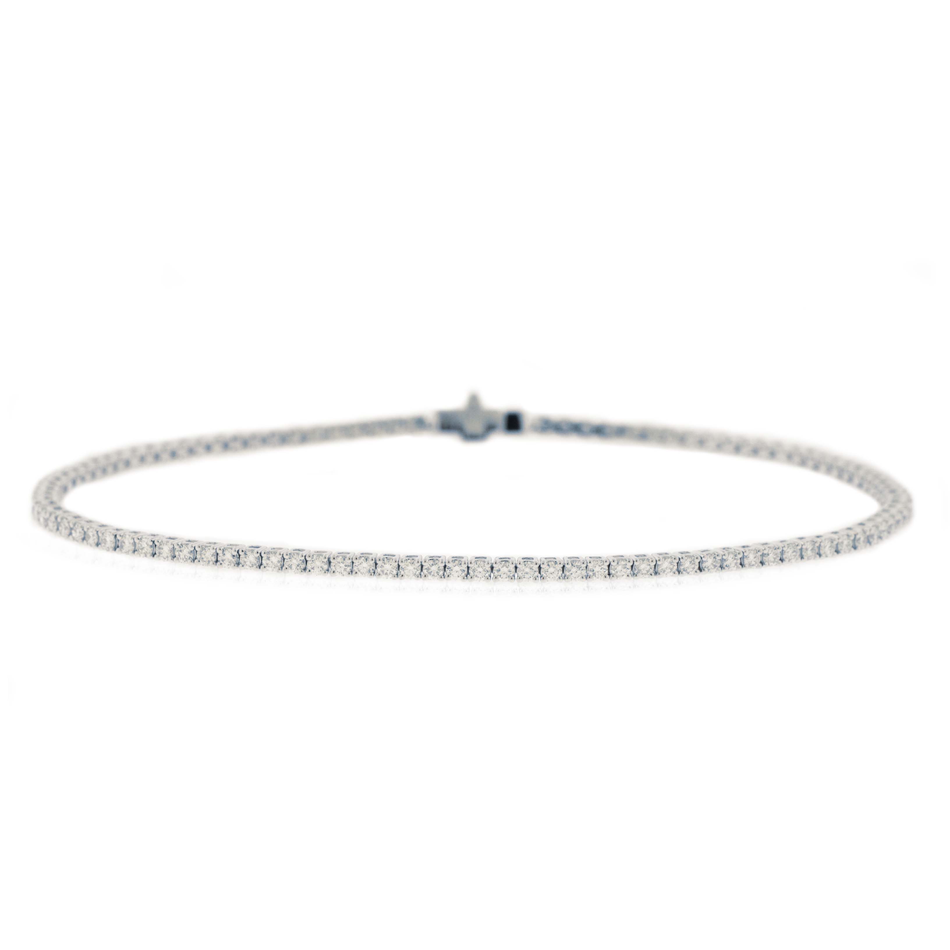 Classic 4-Prong Line Bracelet