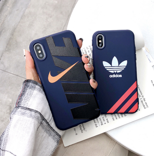 Coque iphone 11 silicone nike