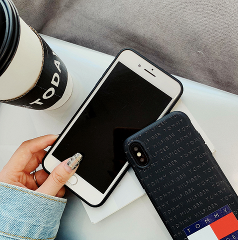 coque iphone xr hilfiger