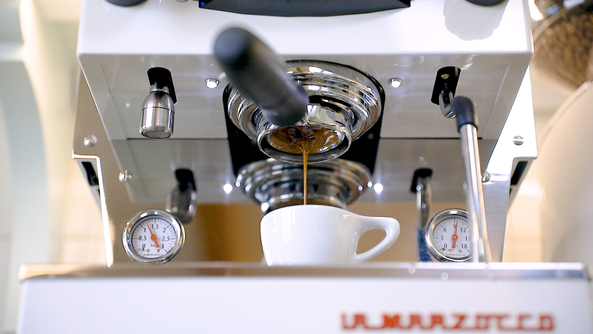 Shot pulling from a La Marzocco Linea Mini