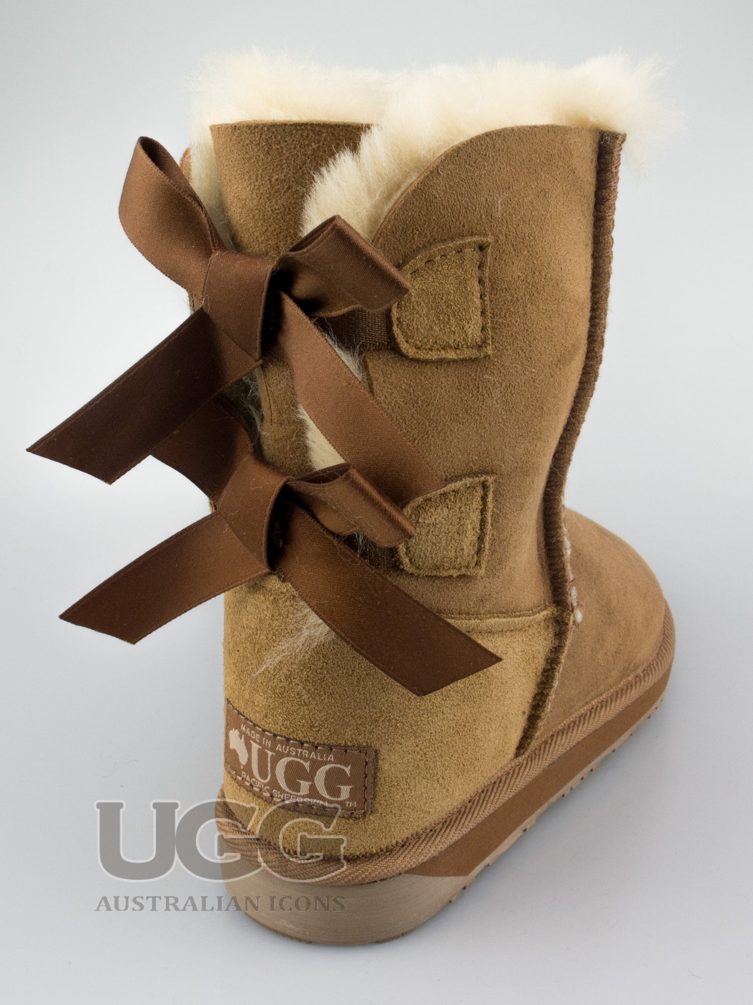 uggs ribbon back