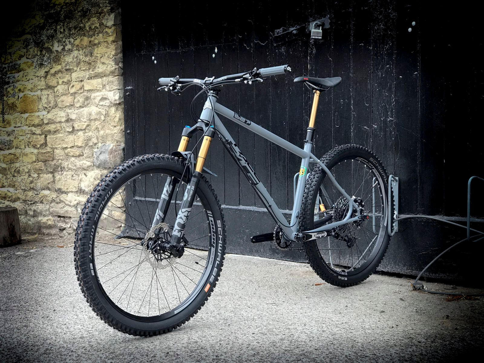 v12 finance mountain bikes