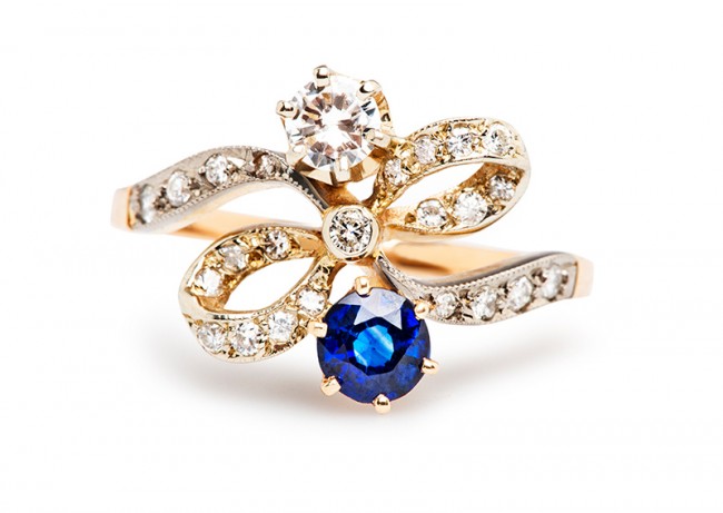 vintage sapphire and diamond ring