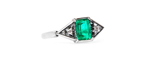 emerald engagement ring