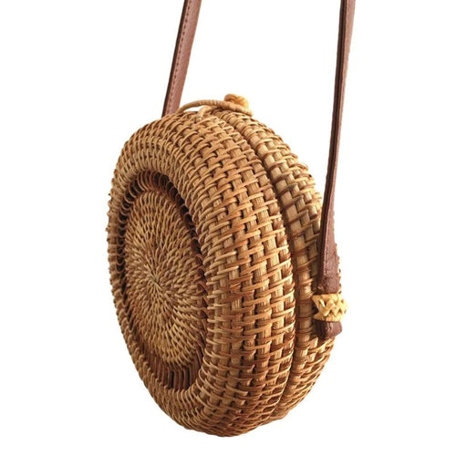 Small Outlined Flap Round Straw Rattan Bag for women - wanahavit