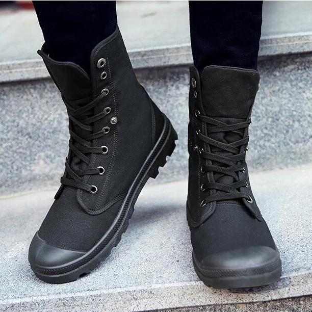 non slip combat boots