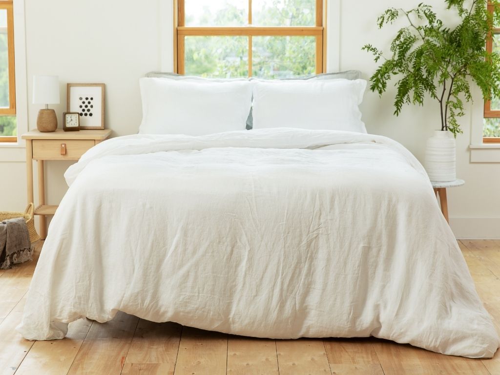 Pure white organic linen duvet cover set from The Modern Dane