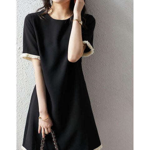 Robe noire mi-longue à manches courtes et franges blanches - Les Petits Imprimés - eshop robe noire mi-longue