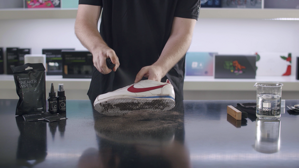 how to clean nike cortez