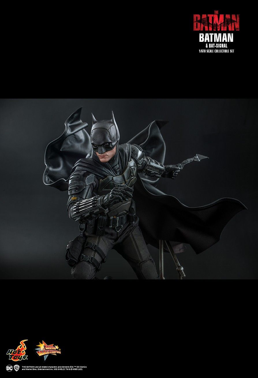 Hot Toys Movie Masterpiece Series: The Batman - Batman Deluxe Escala 1 —  Distrito Max