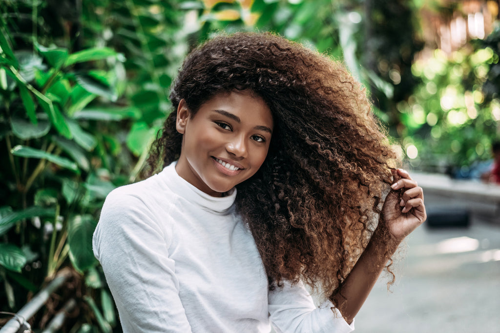 5 ways shea butter helps curly hair