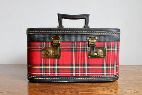 Vintage train case | sears forecast | vintage makeup case | vintage luggage  