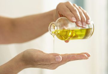 Olive oil speeds up wound and burn healing