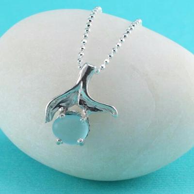 Amazon.com: WRISTCHIE Sterling Silver Jewelry Mermaid Tail Fish Pendant  Necklace 18