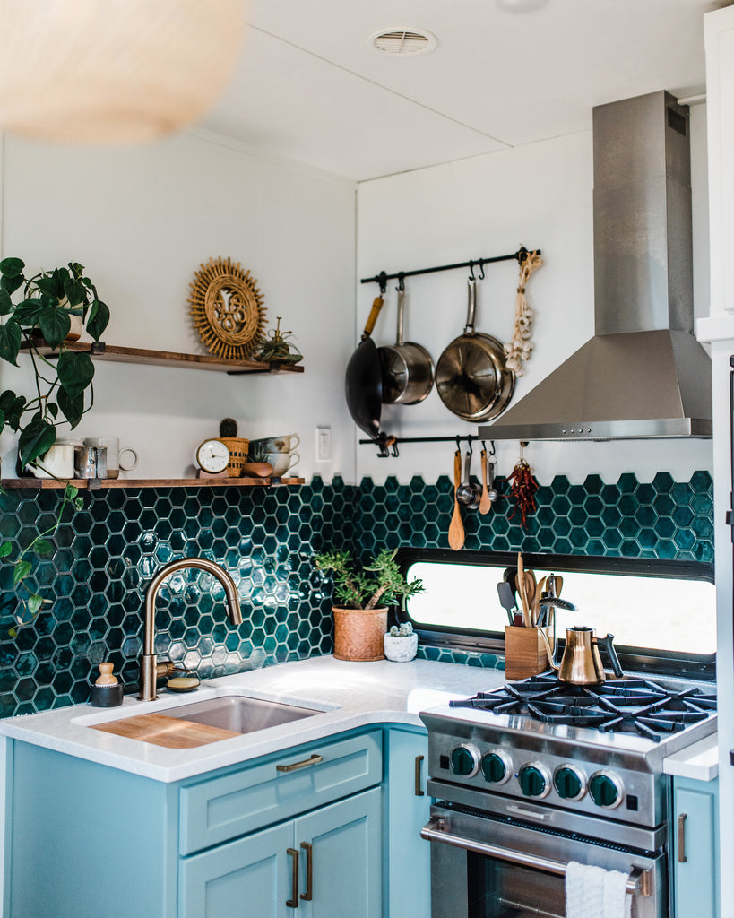 5 Stunning Kitchen Stove Backsplash Ideas - Mercury Mosaics