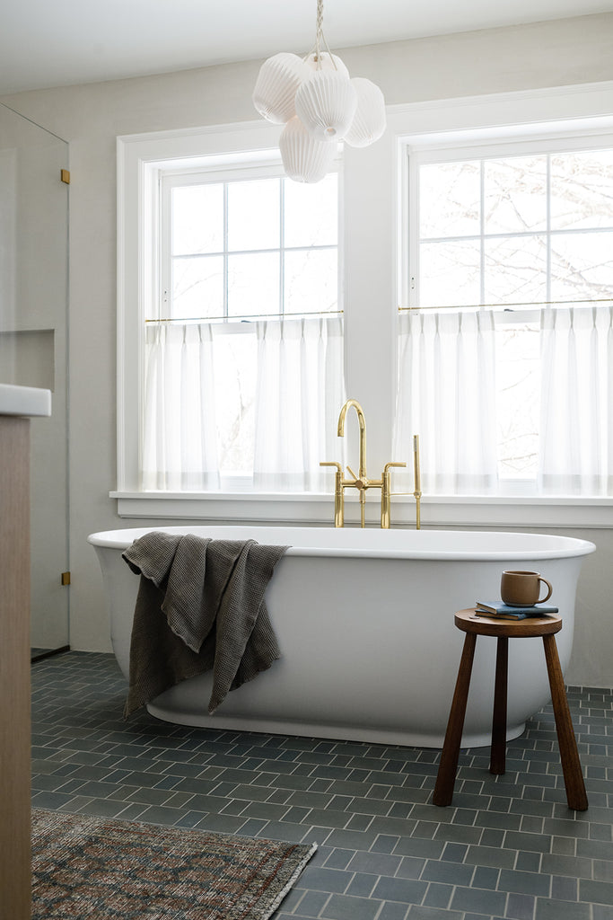 Cozy Neutral Bathroom