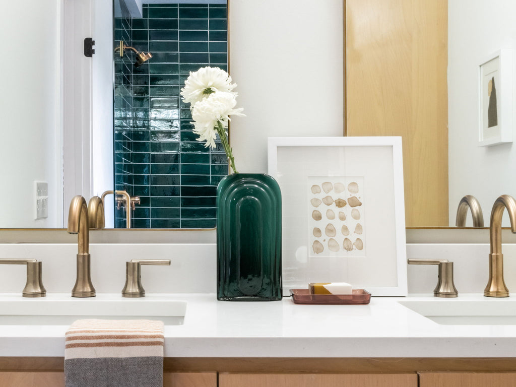 emerald green stacked subway tile