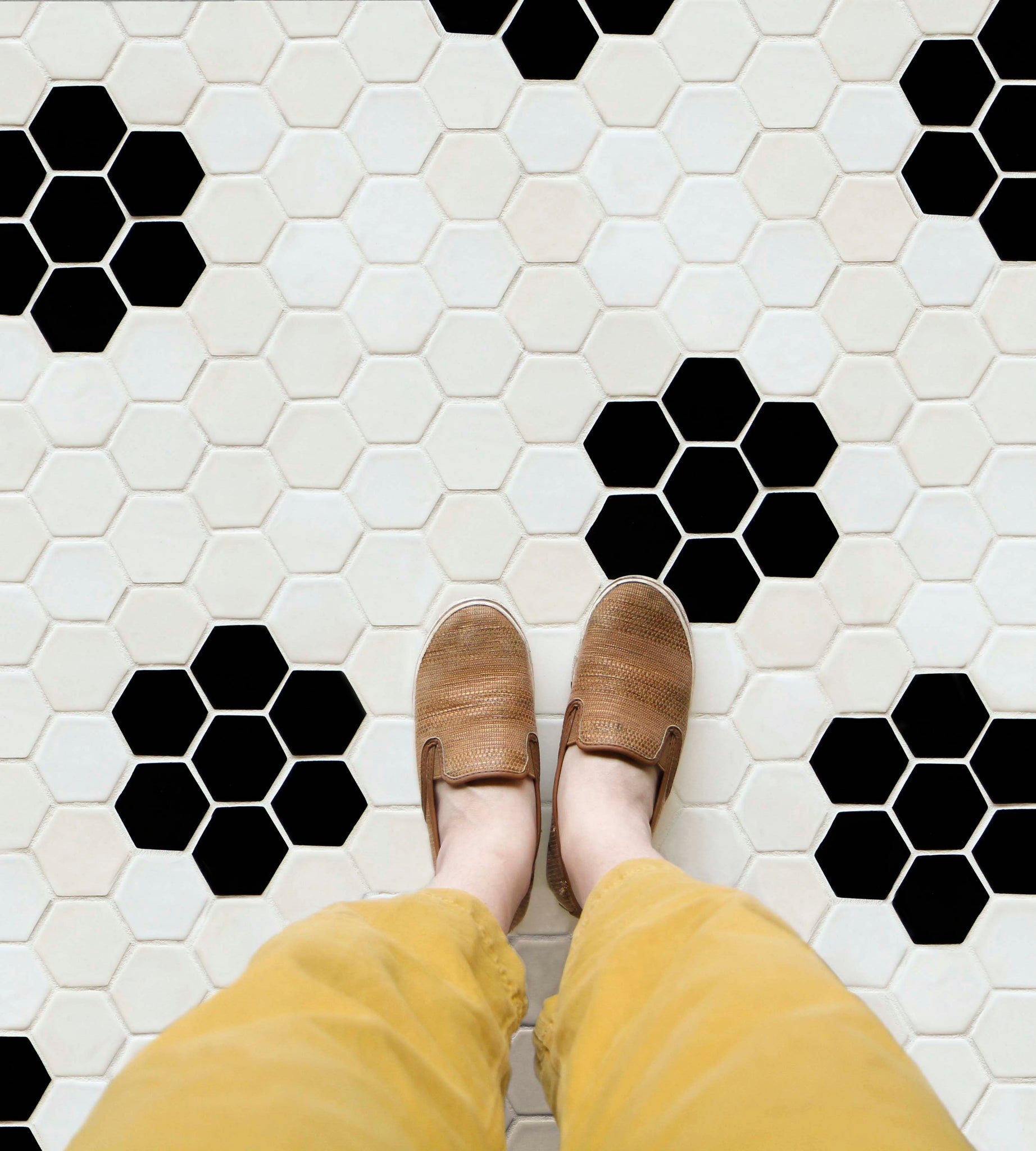 9 Projects To Inspire Hexagon Floor Tile Mercury Mosaics