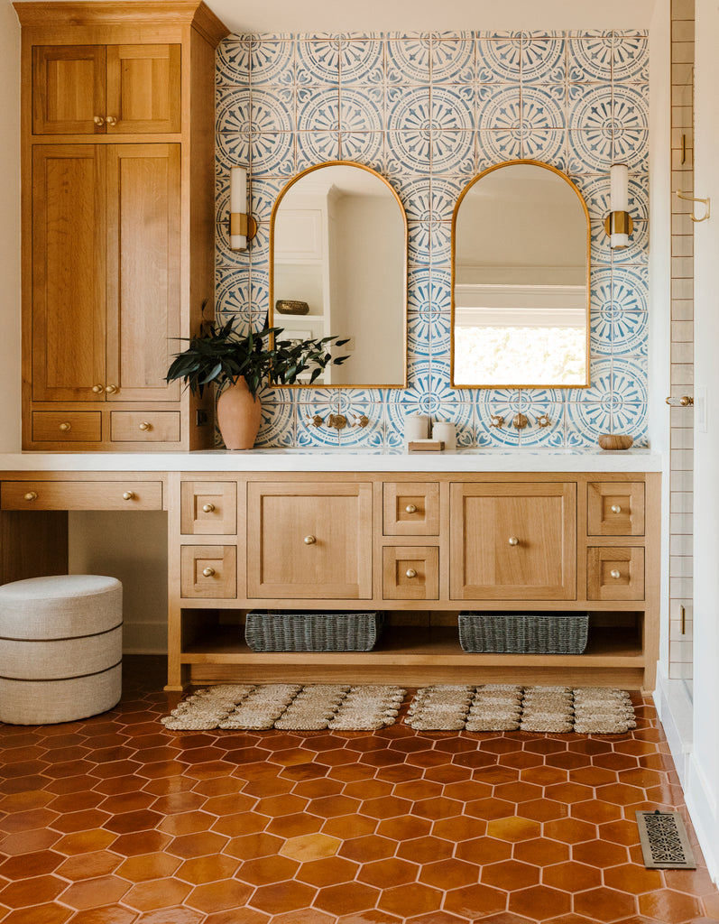 Organic Modern Bathroom: Terracotta Warmth