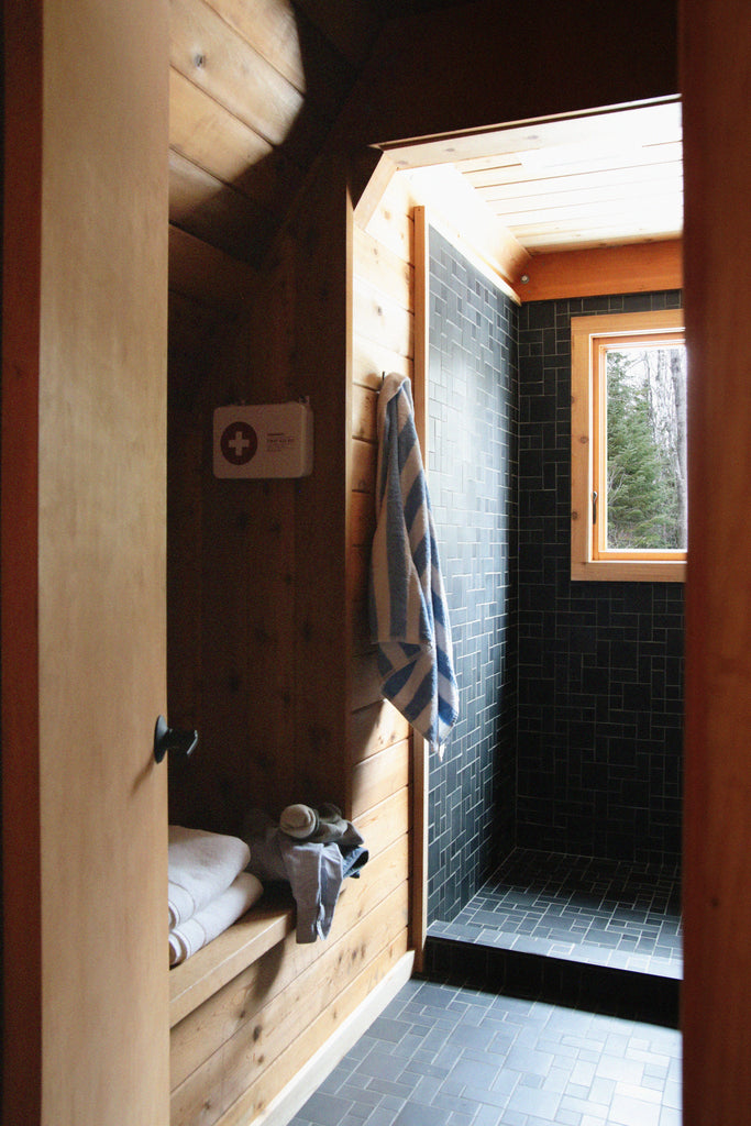 Luxurious Satin Black Tiled Bathroom