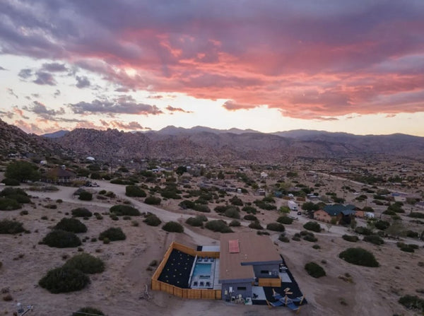 Areial view of home in Pioneertown, gallery 01