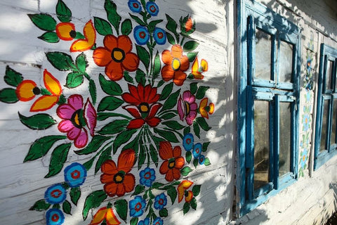 floral motive painted on the wall of the house