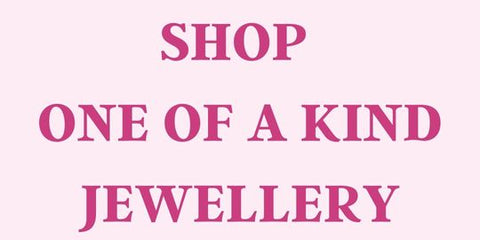 Achetez un bouton de bijoux unique en son genre par Mikel Grant Jewellery