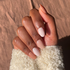 le mini macaron nude almond nails