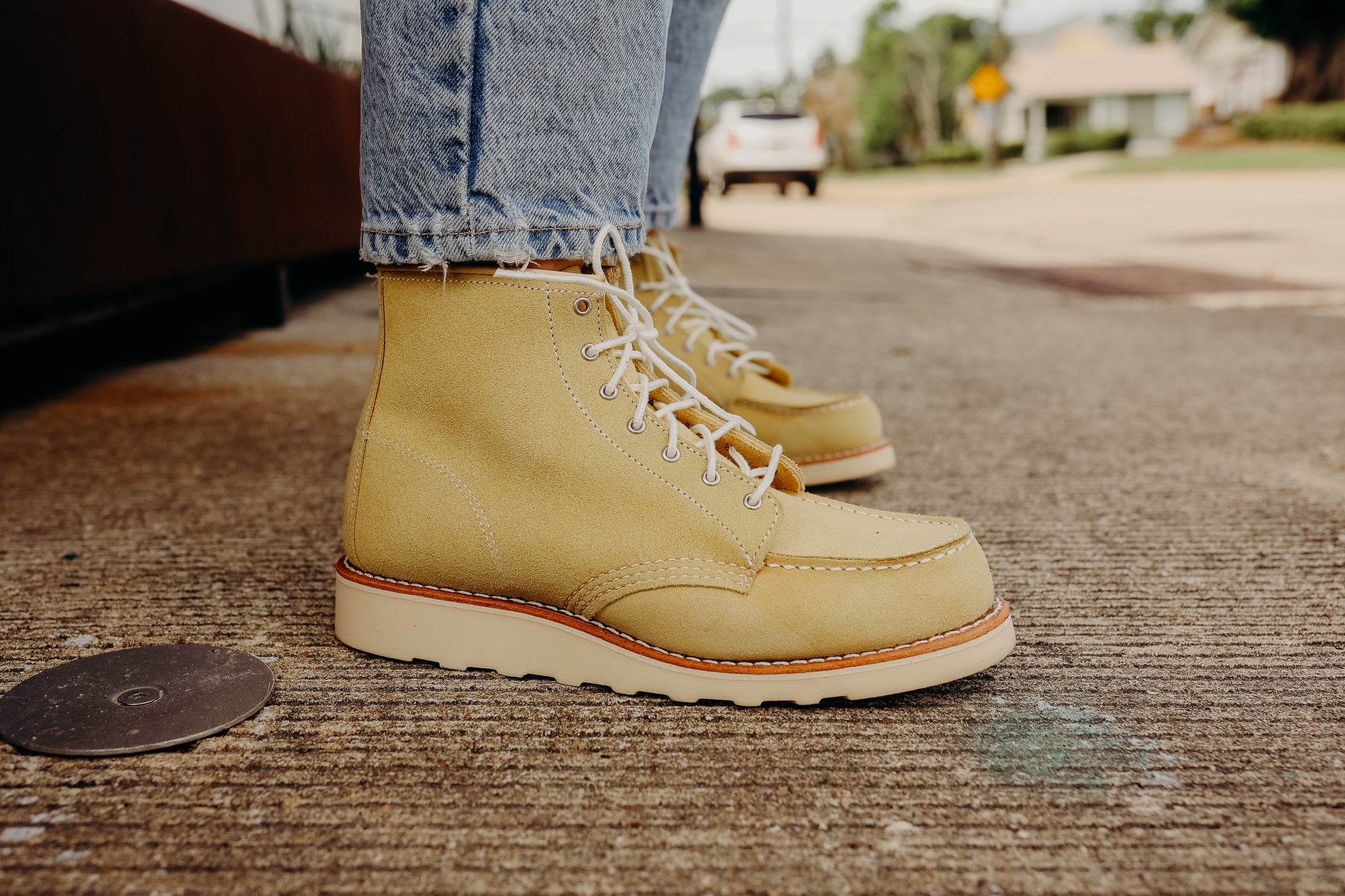 WOMEN'S CLASSIC MOC BOOT IN BUTTER 3423