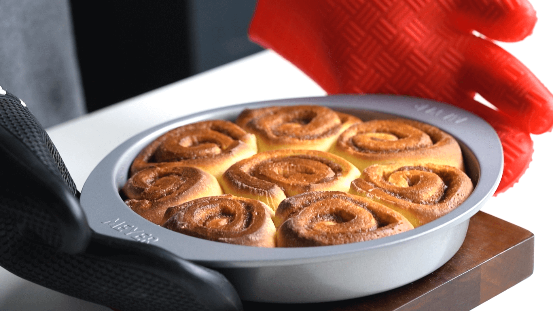  Cinnamon Rolls