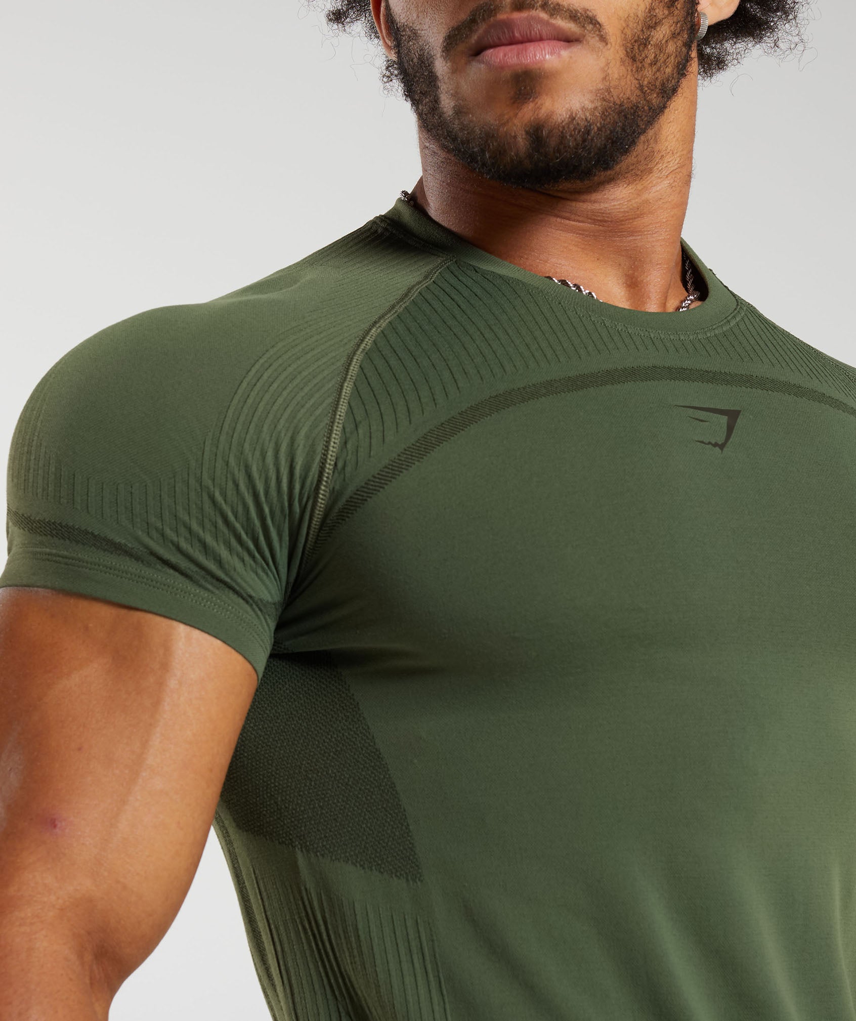 315 Seamless T-Shirt in Core Olive/Deep Olive Green - view 6