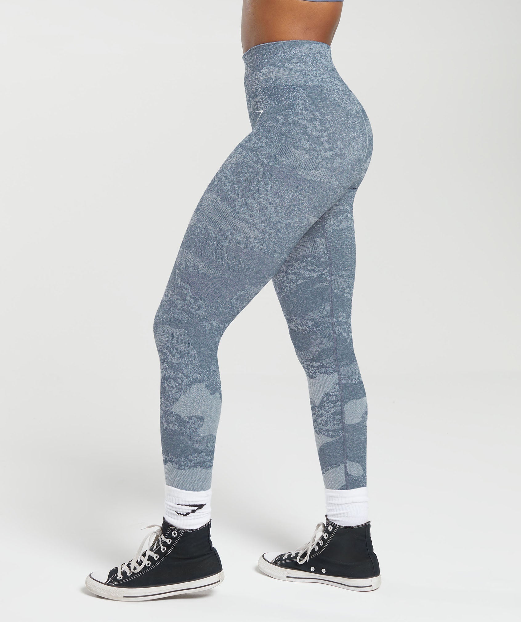 LULULEMON Womens Size 6 Blue Gray Leaf Camo Print High Rise Leggings