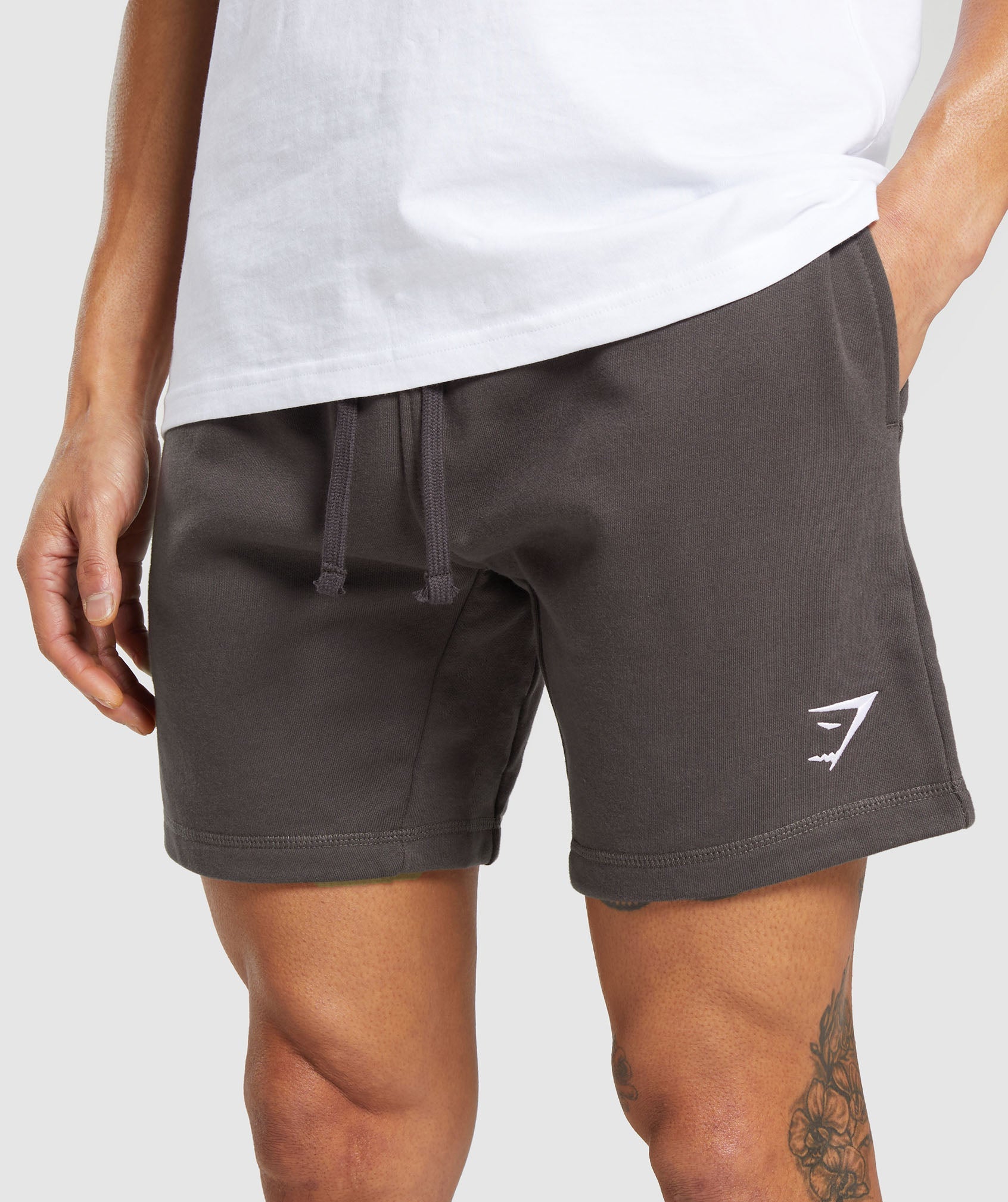 Crest 7" Shorts in Greyed Purple - view 5