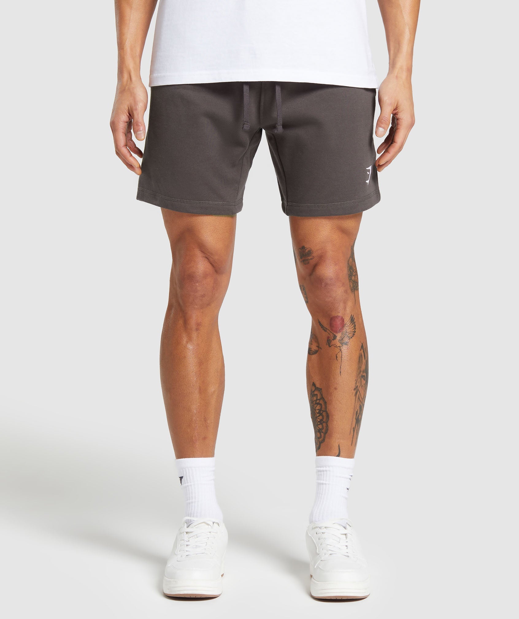 Gymshark Crest 7 Shorts - Stone Grey