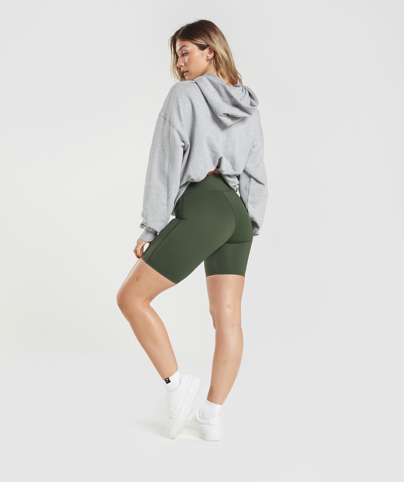 Elevate Cycling Shorts in Moss Olive