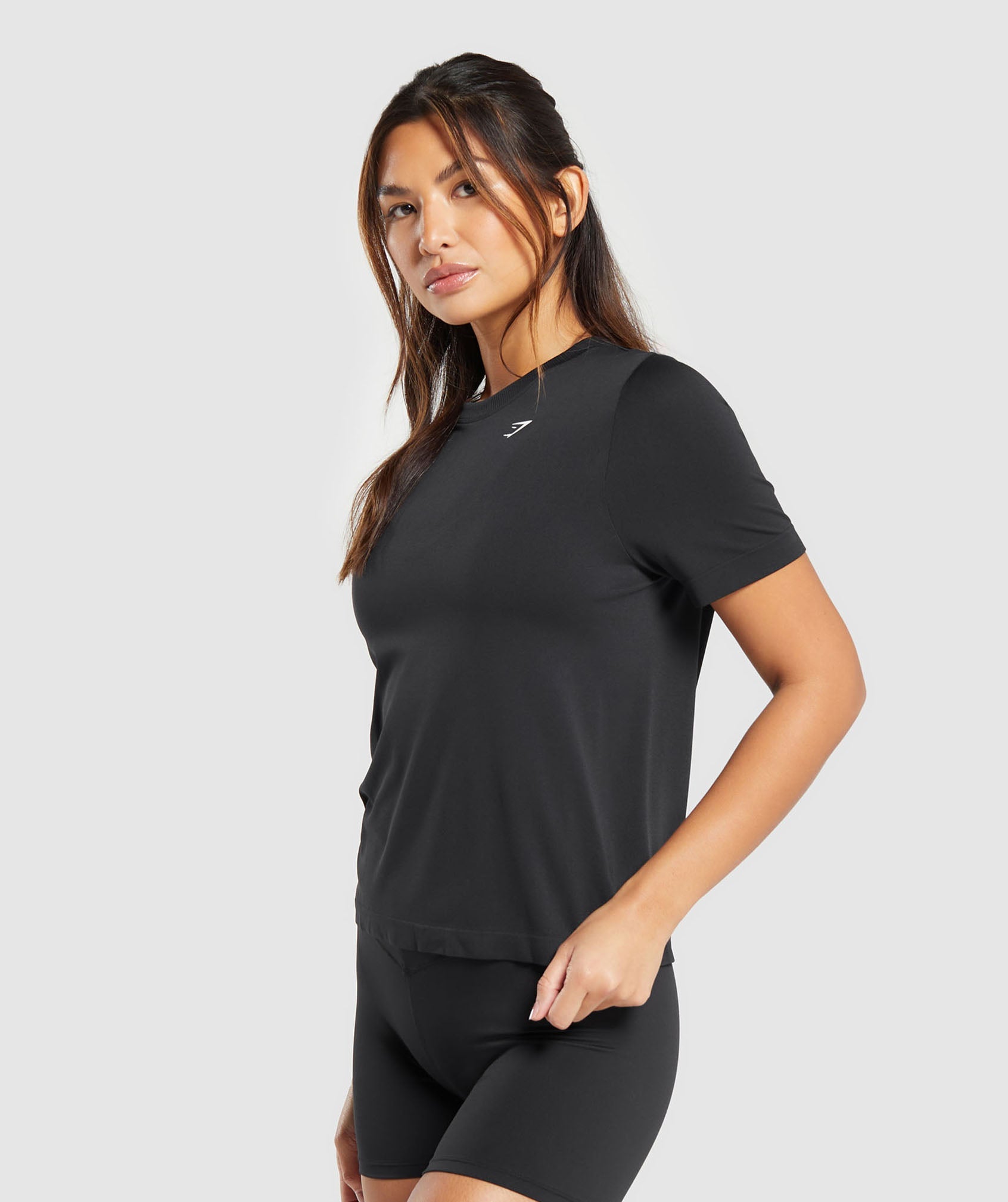 Everyday Seamless T-Shirt in Black - view 6