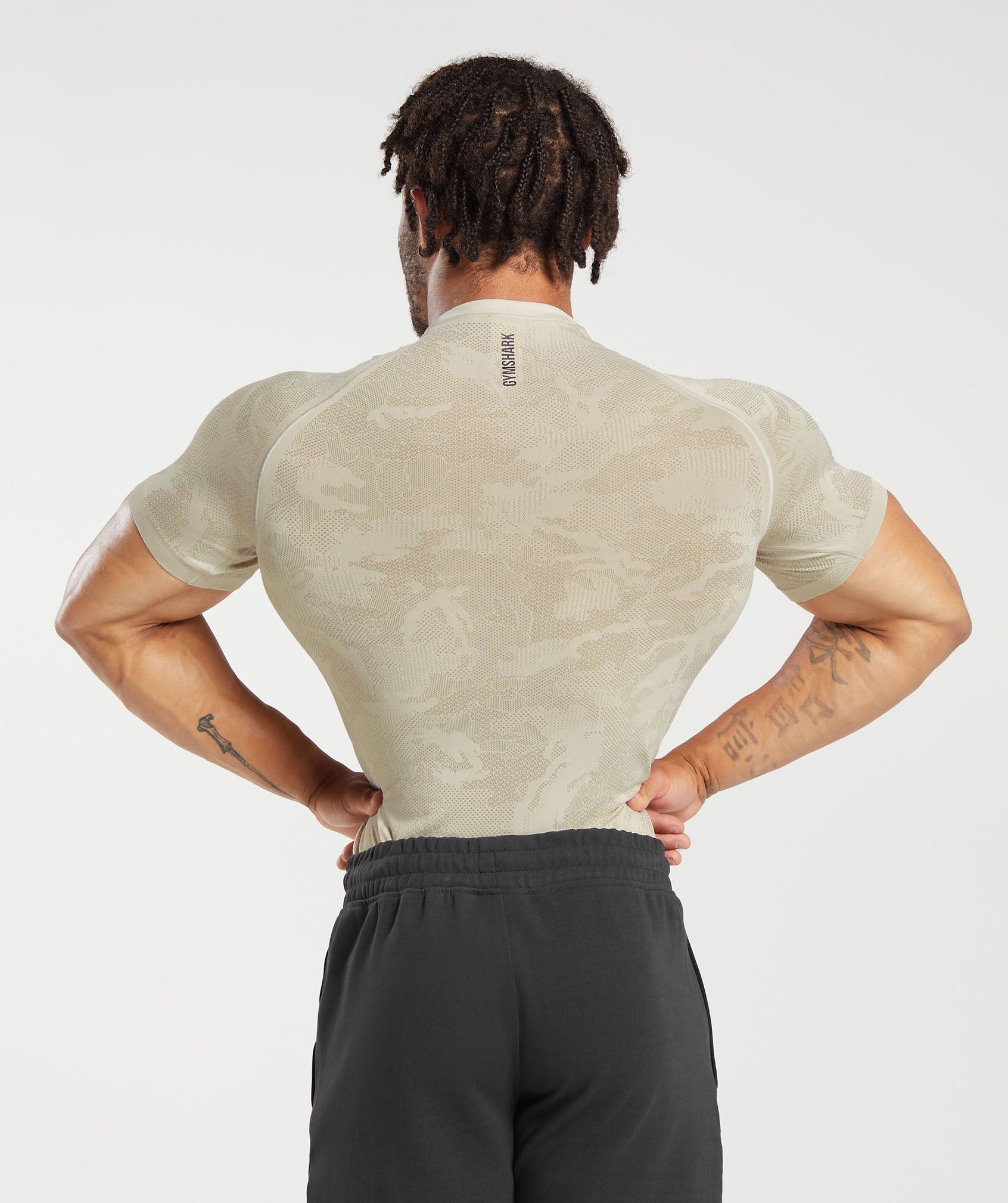 Gymshark Geo Seamless T-Shirt - Faded Green/Core Olive