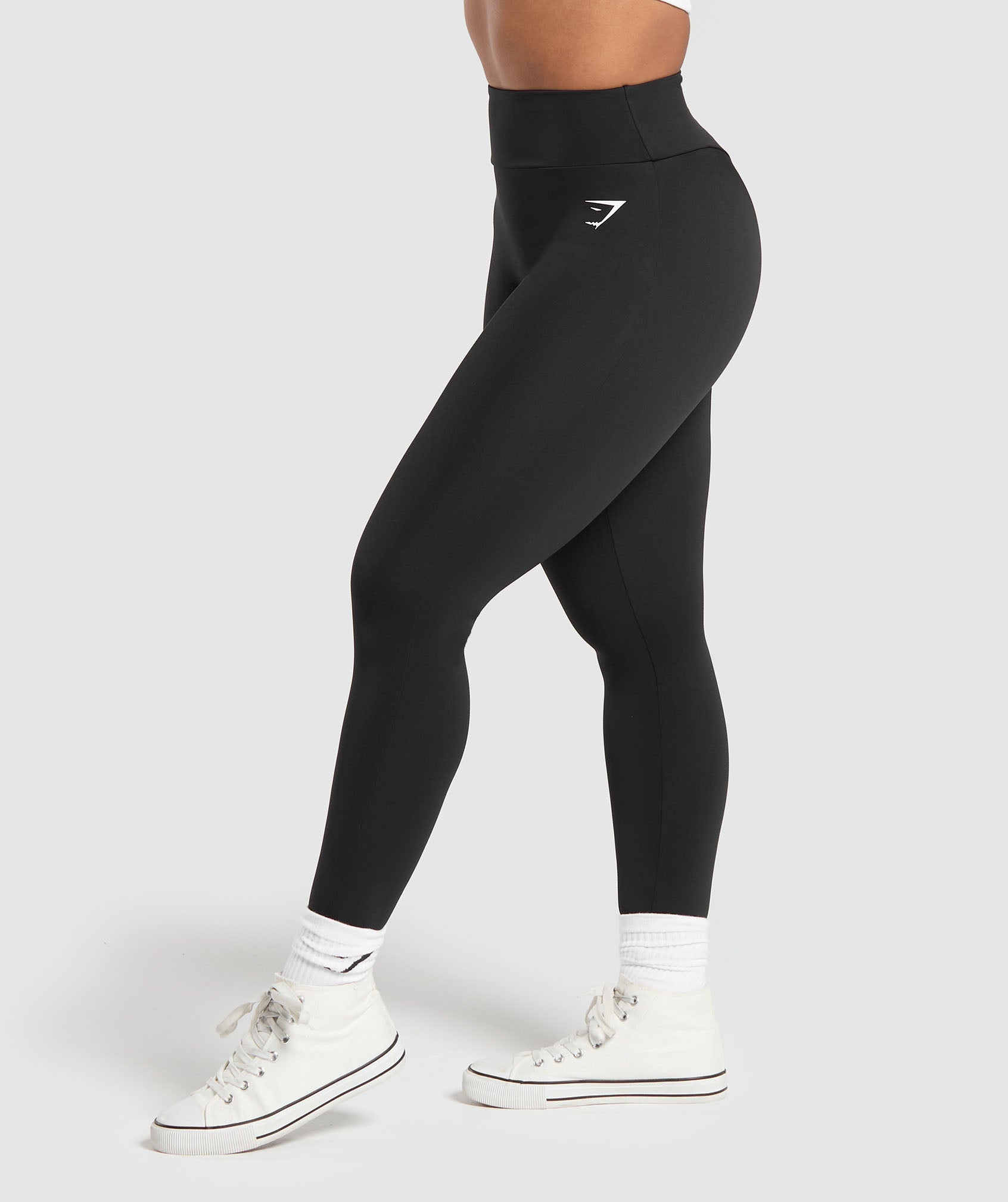 GS Power Short Leggings in Black - view 3