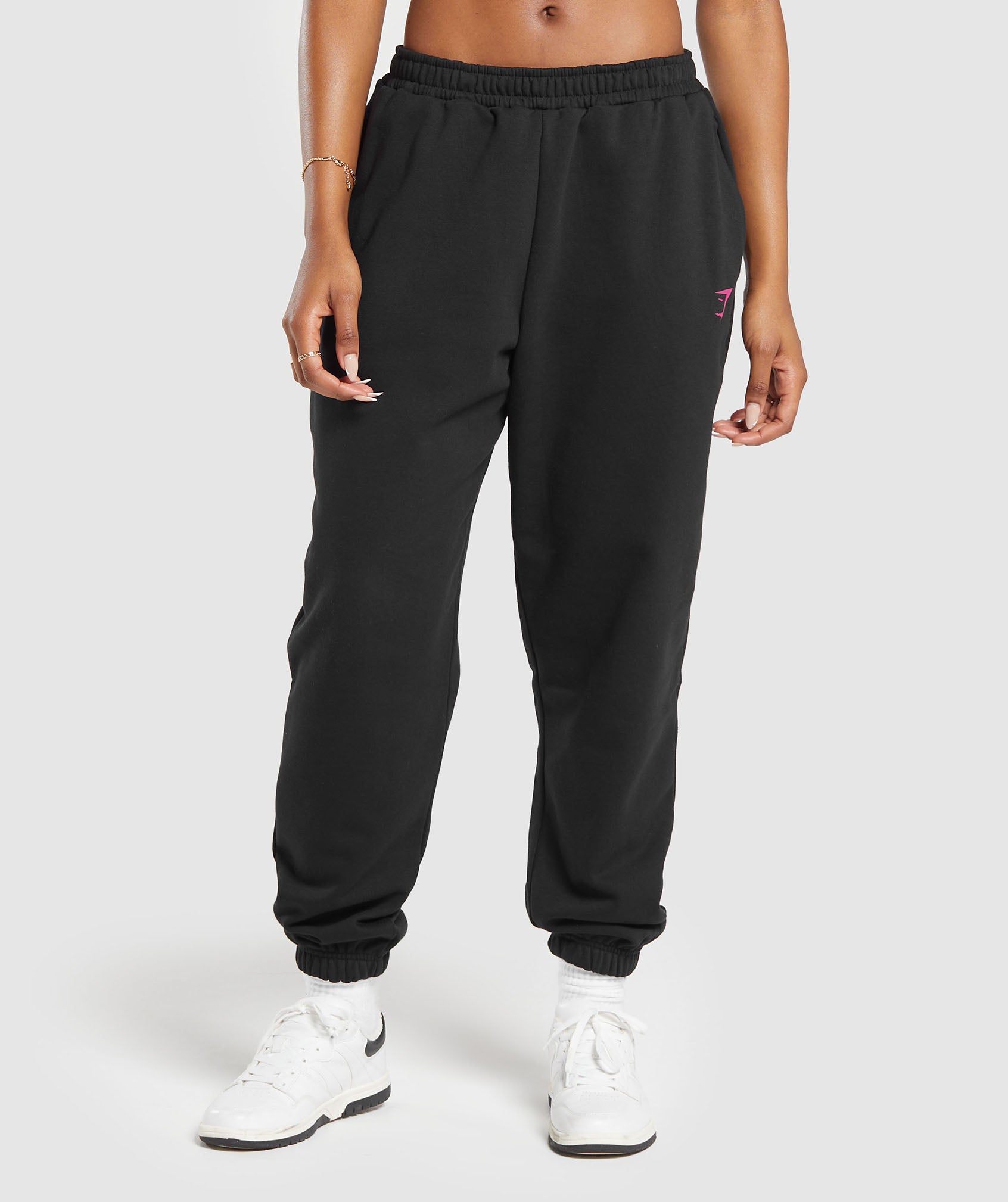 Gymshark Built Graphic Joggers - Black