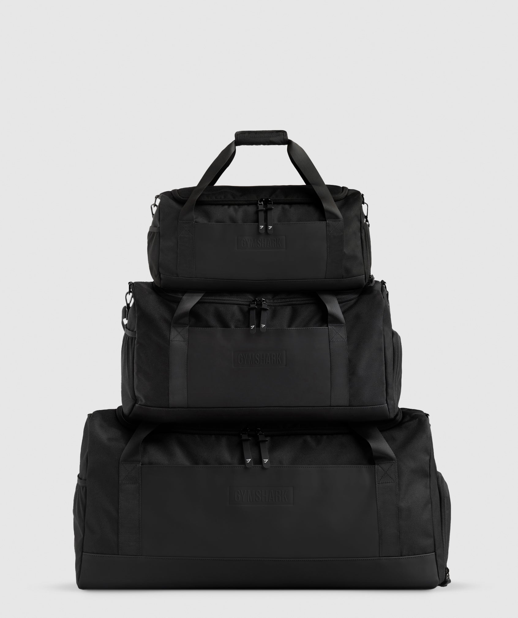 Medium Everyday Gym Bag in Black - view 5