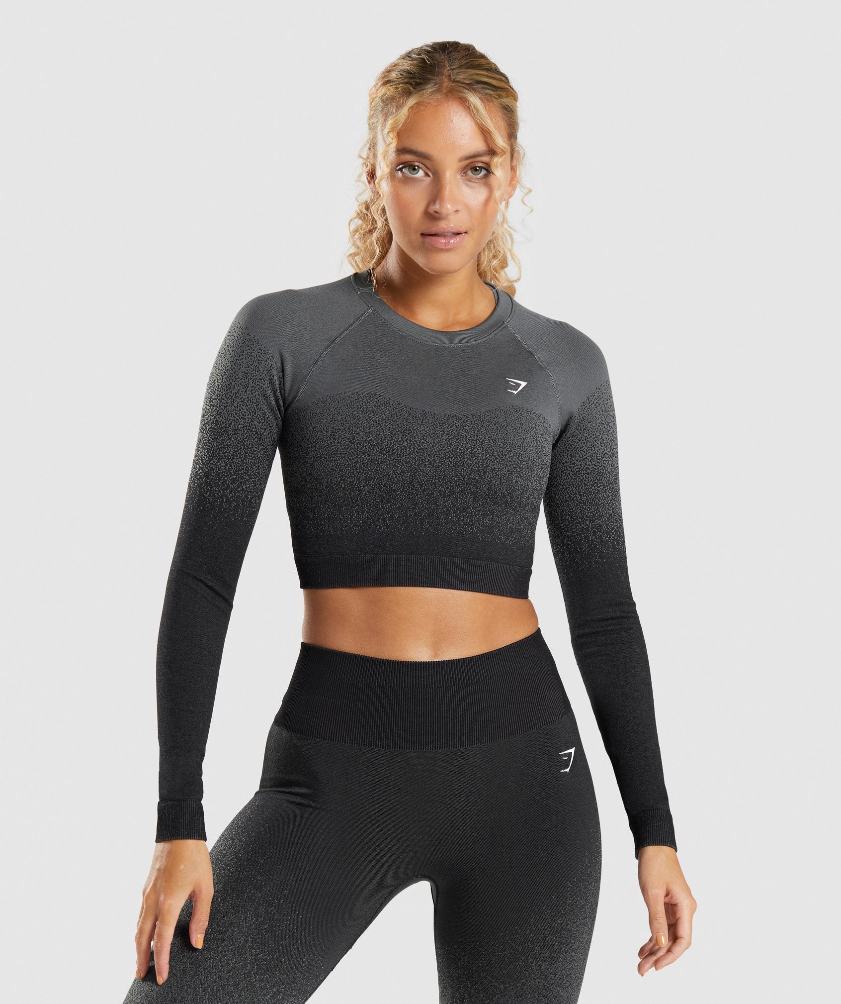 Adapt Ombre Seamless Long Sleeve Crop Top in Black/Grey - view 1
